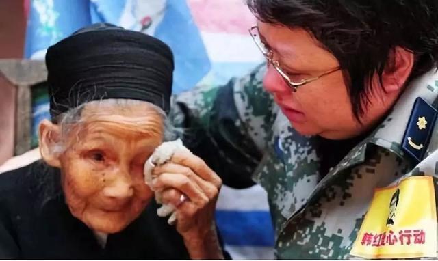 韩红疫情期间的感人事迹,韩红疫情公益事迹