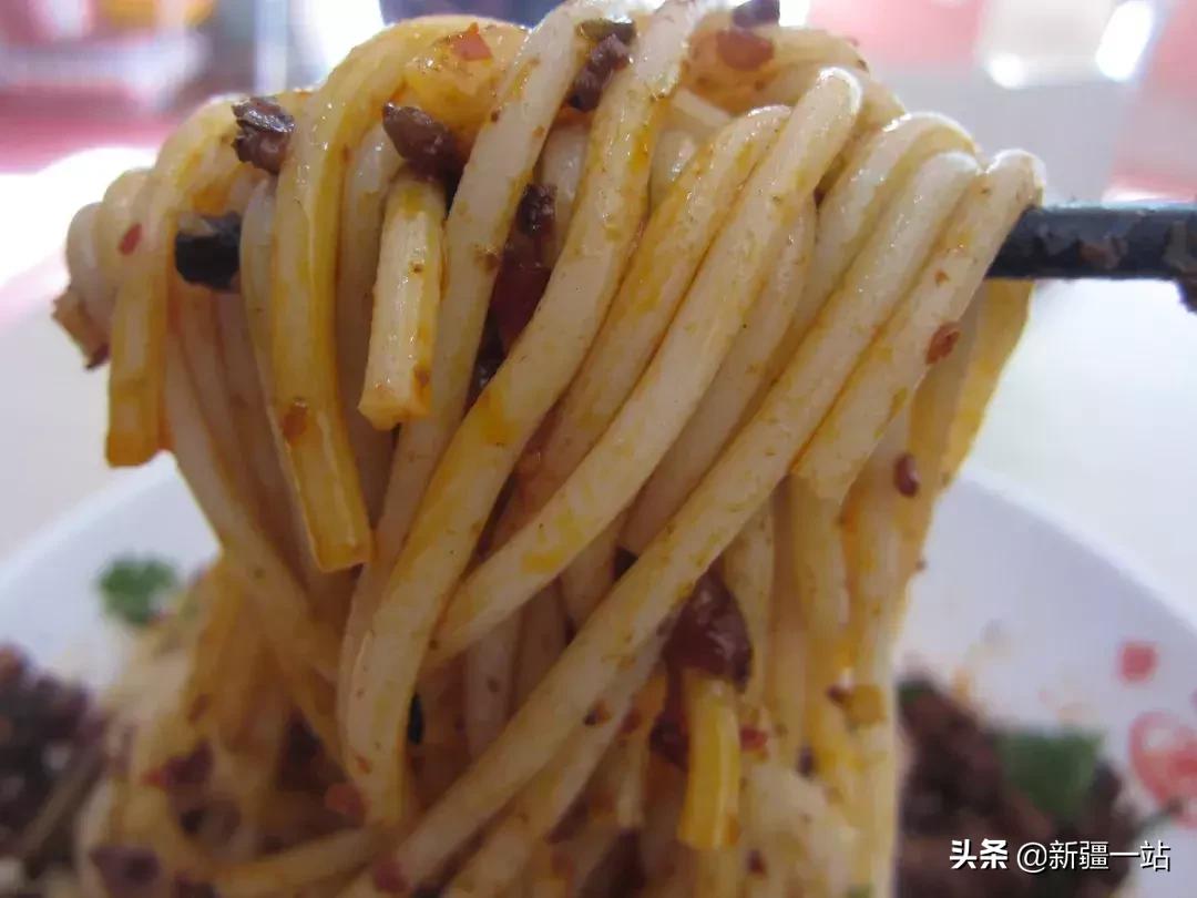 乌鲁木齐美食网红牛腩米粉,乌鲁木齐米粉推荐排行榜