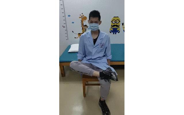 把o型腿变直手术过程,o型腿和xo型腿哪个更难矫正