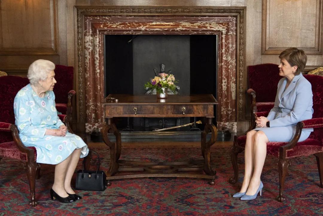 英国为什么打了疫苗疫情还反弹,英国疫苗接种最新消息