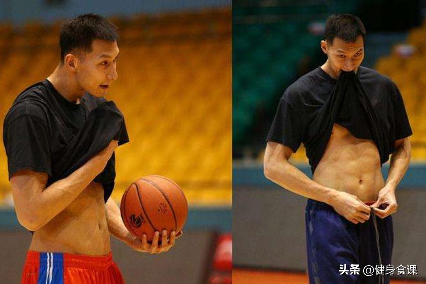 易建联喝蛋白质视频,易建联喝蛋白粉