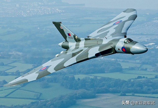 3v轰炸机哪个最强,英国3v3