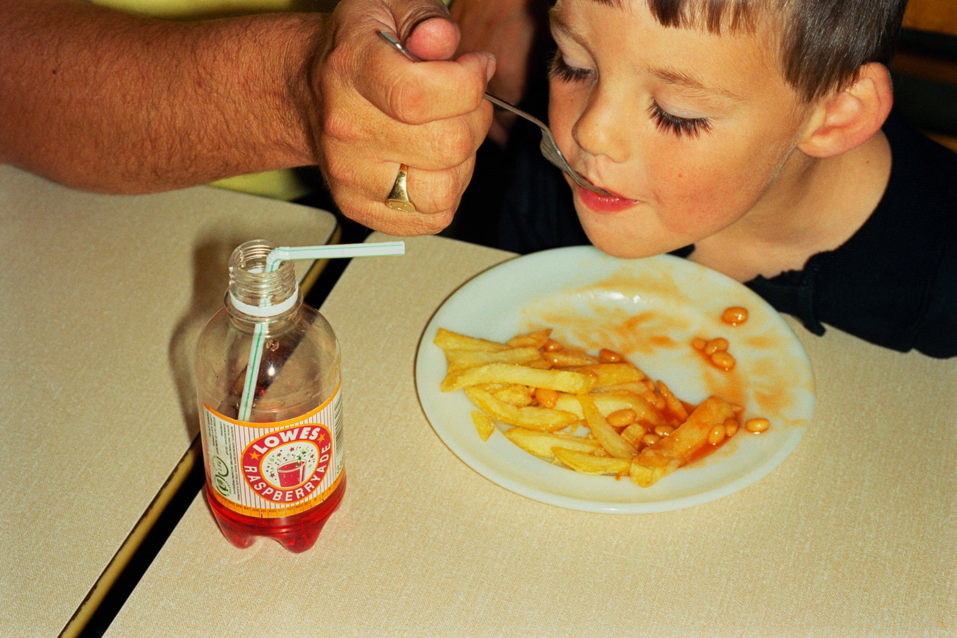 马丁帕尔作品分析,马丁帕尔最后结局