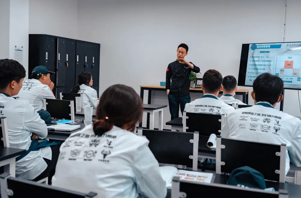 夏天面团温度是多少,夏天面团醒发温度湿度