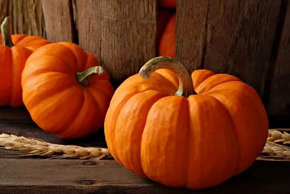 “气血不足”的人容易白发丛生?这5种食物或可“补气养血”