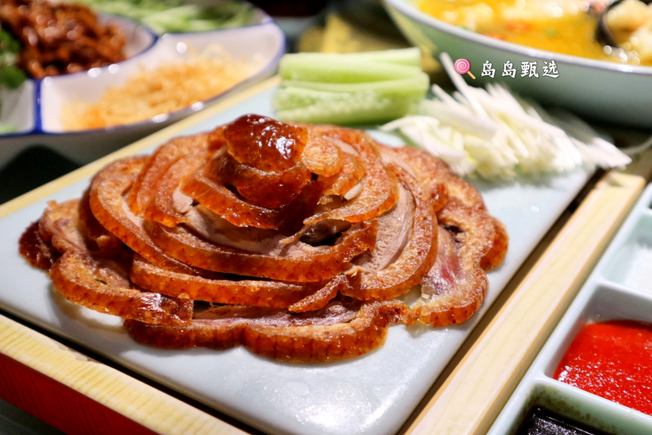 青岛这家北京菜有点牛，一张春饼一天能买几千张，卷肉卷菜都好吃