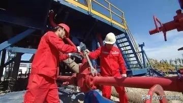 大庆石油工人铸就了什么大庆精神,大庆油田造就了什么大庆精神