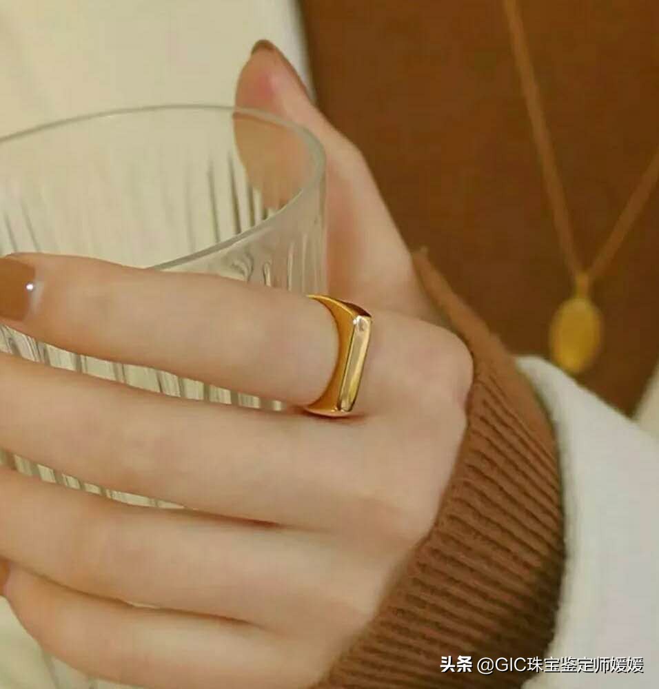 黄金首饰流行款,黄金首饰要怎么打造才显得更时尚