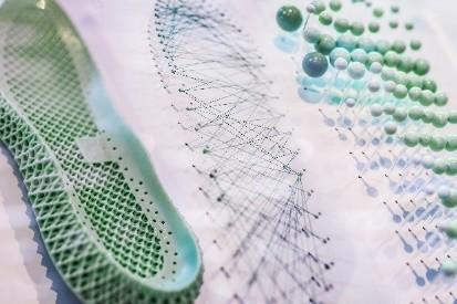 阿迪3d打印鞋好穿么,阿迪达斯最难造4d打印鞋