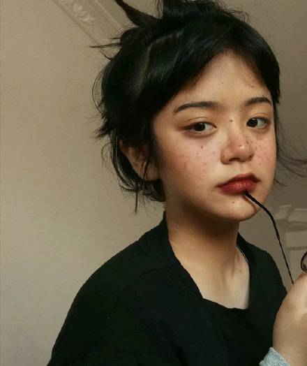 高质量甜酷风女头,韩系原宿风女生高冷头像