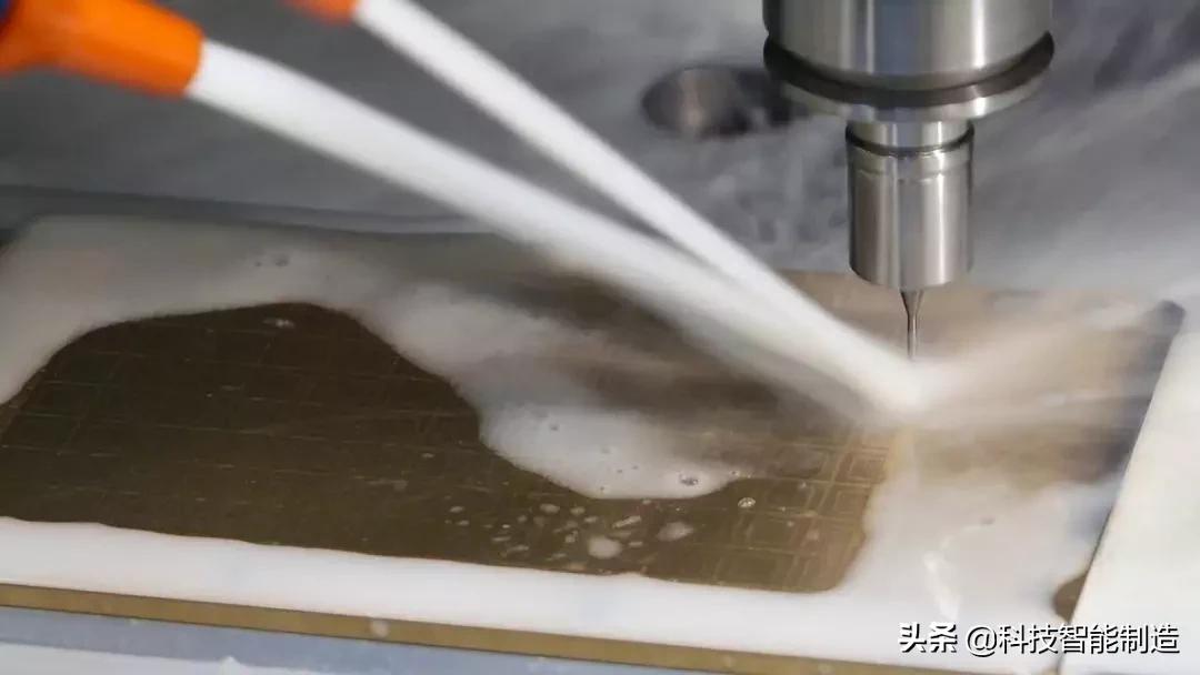 小钻头加工深孔怎么磨排屑好,打深孔内排销钻头该怎么磨好排屑