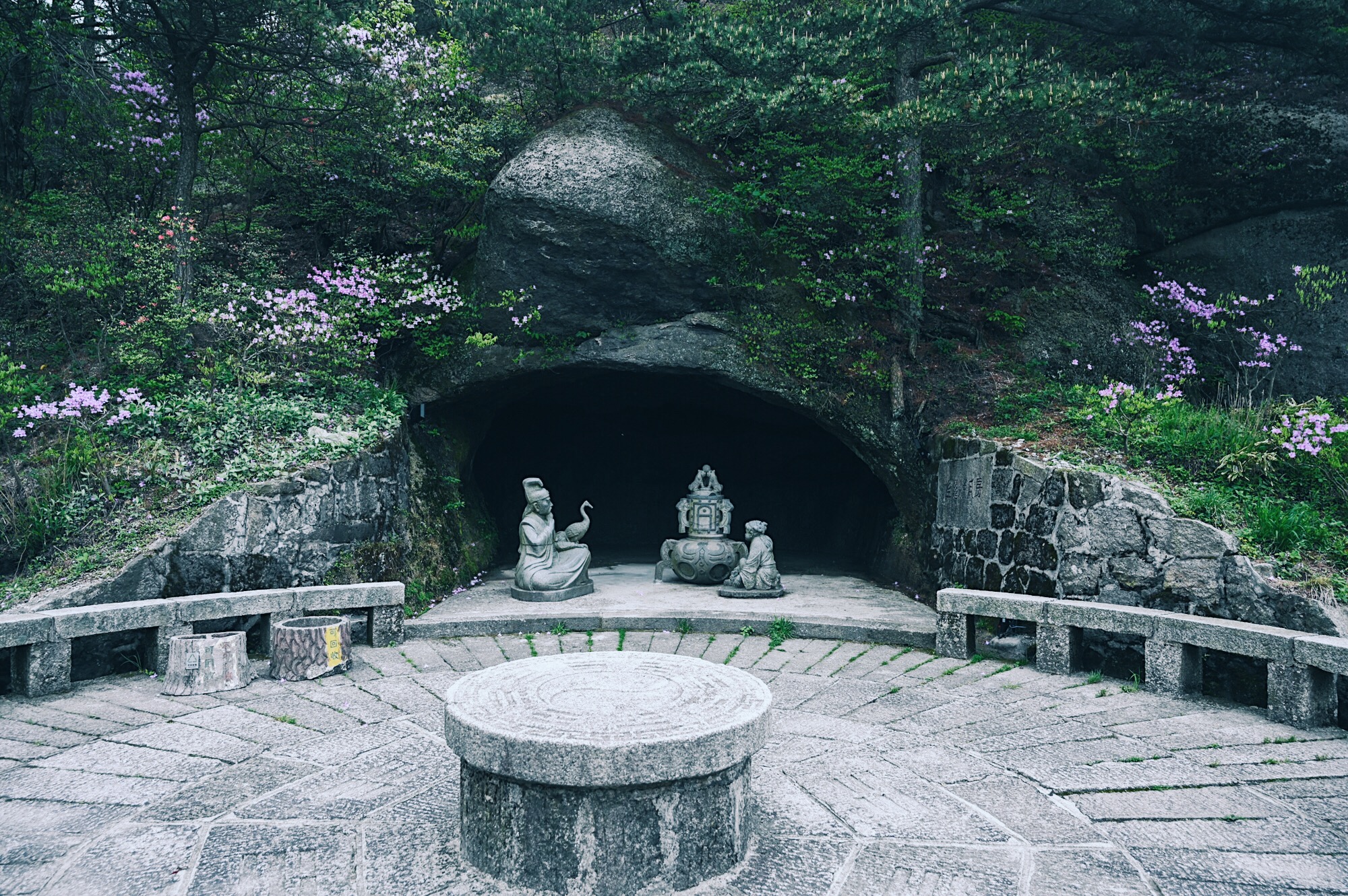 安徽潜山的天柱山好玩吗,天柱山是被低估的山