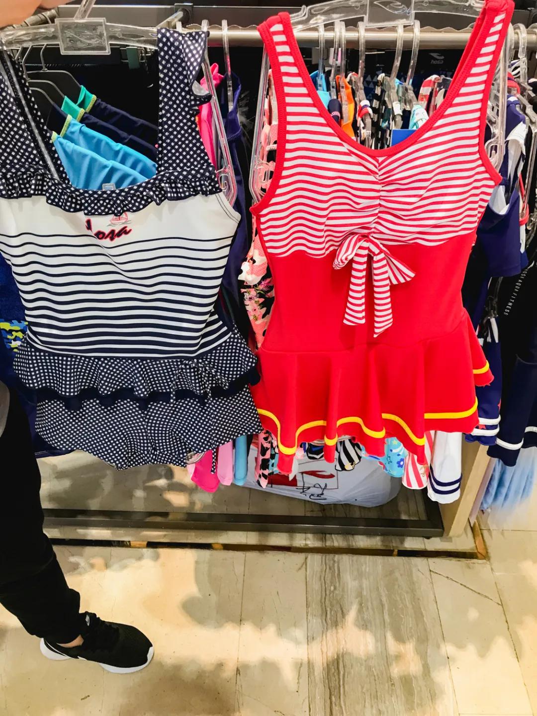 儿童泳衣什么牌子比较好穿,儿童专业泳衣品牌排行榜前十名