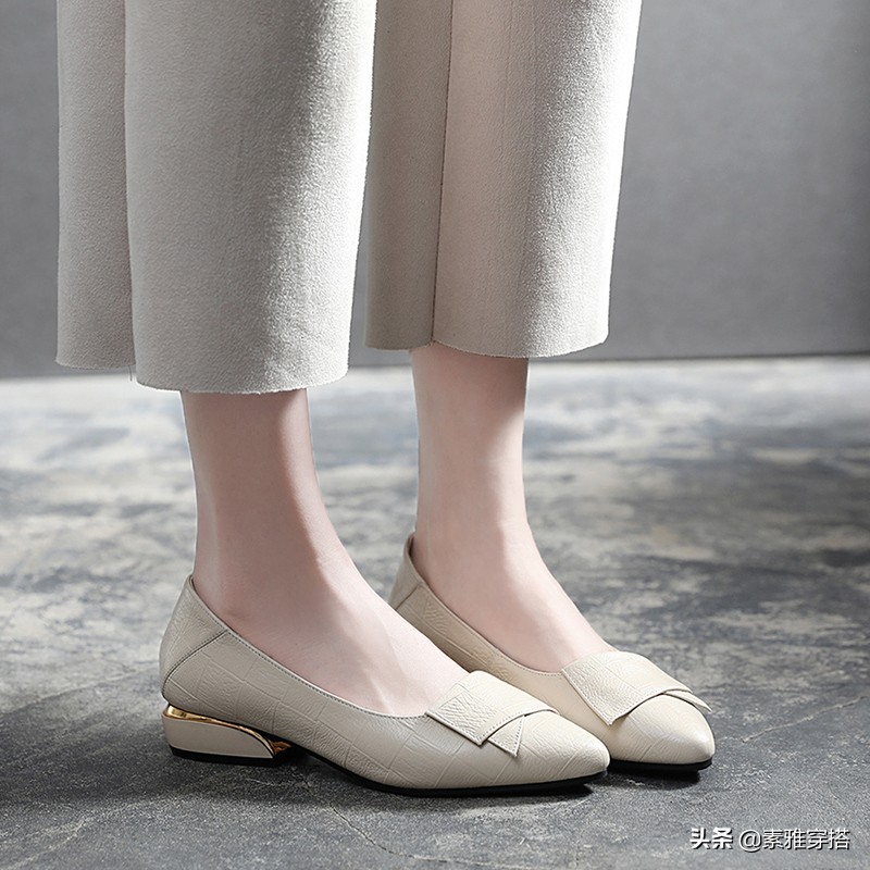 平底奶奶鞋秋冬款,平底奶奶鞋怎么搭配