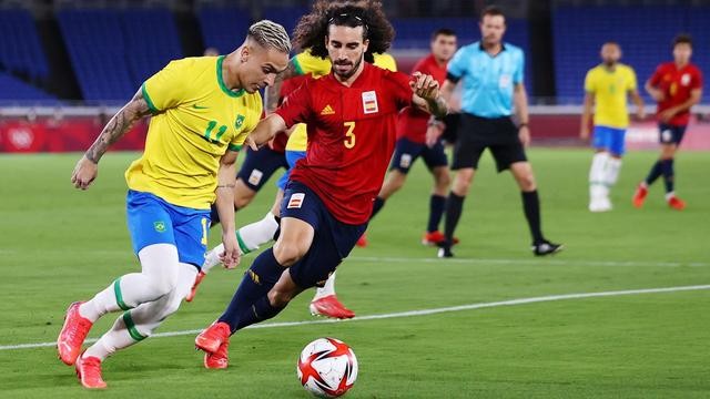 一场2比1暴露西班牙的弱点，天才球员被过度使用，巴萨未来堪忧