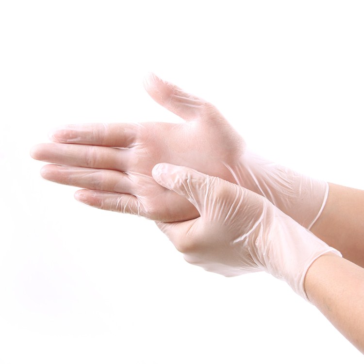 二周岁的孩子洗澡身上就起疙瘩,两岁宝宝洗澡就出红点过后消失