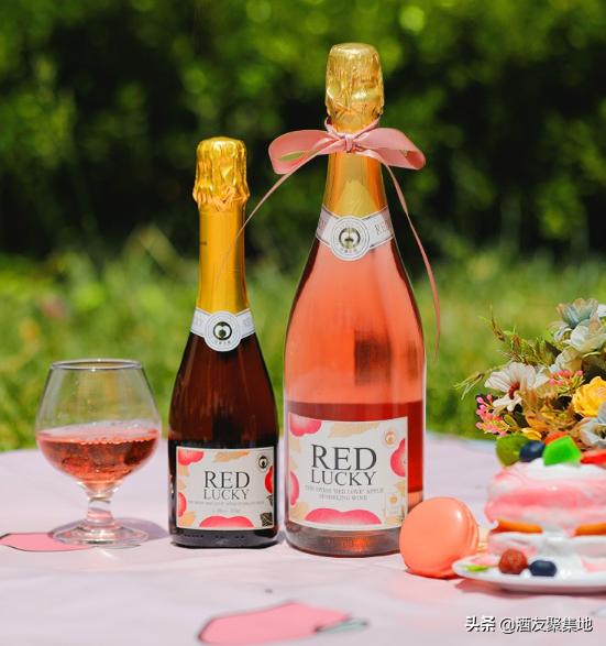 这种甜起泡酒，凭什么让中国姑娘们爱得疯狂？