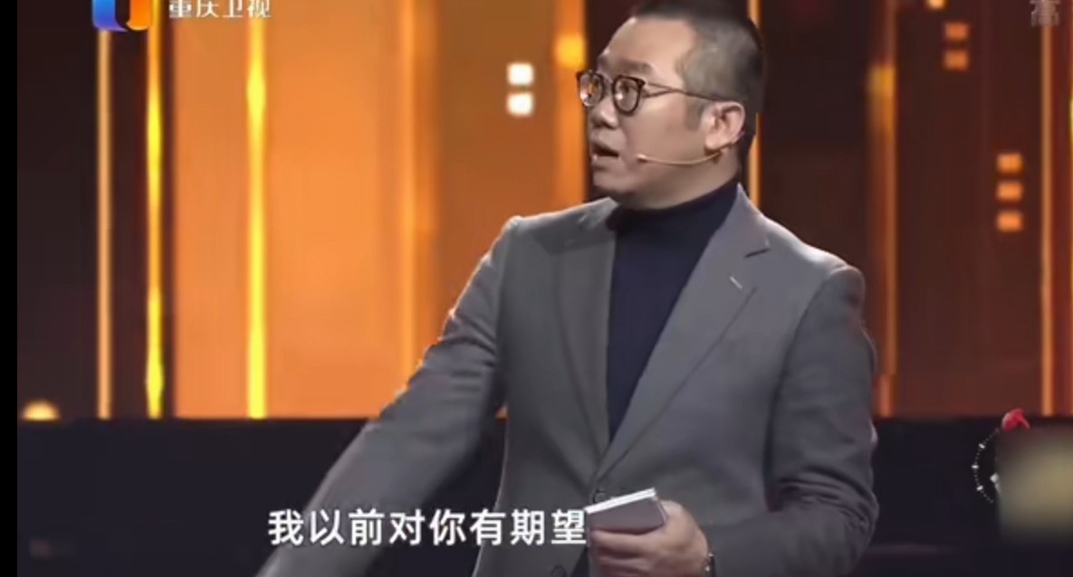 强势妻子骂丈夫我要你有何用?不中用!丈夫离婚,妻子说我错了