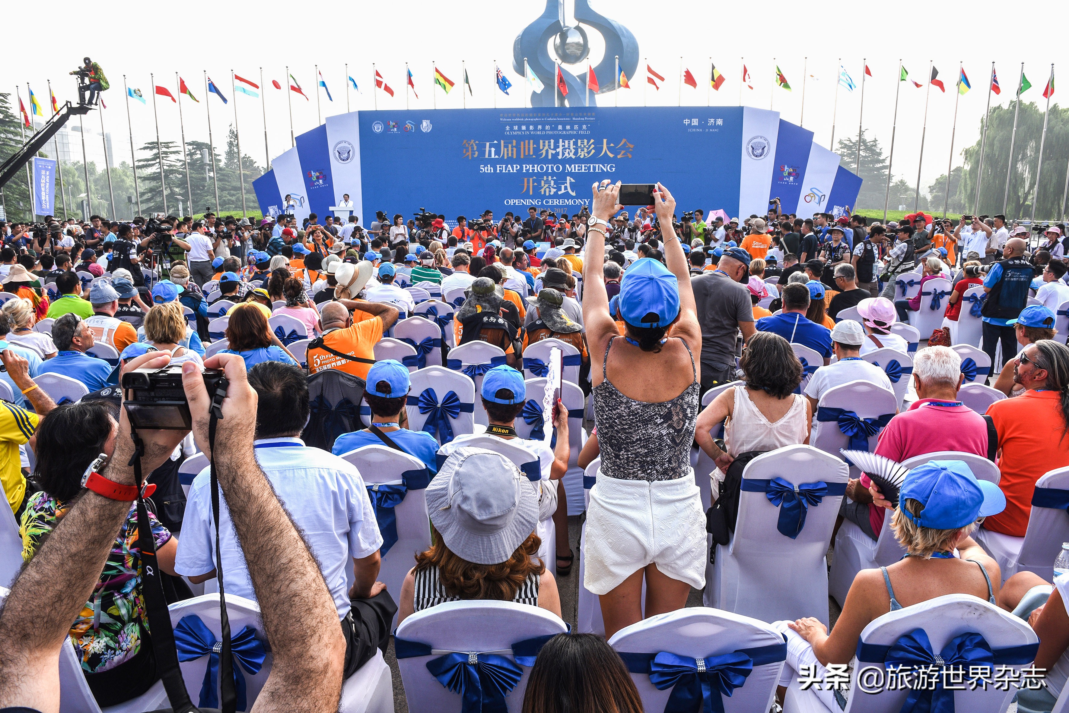 摄影家曾毅个人资料及简介,曾毅访问中国摄影师