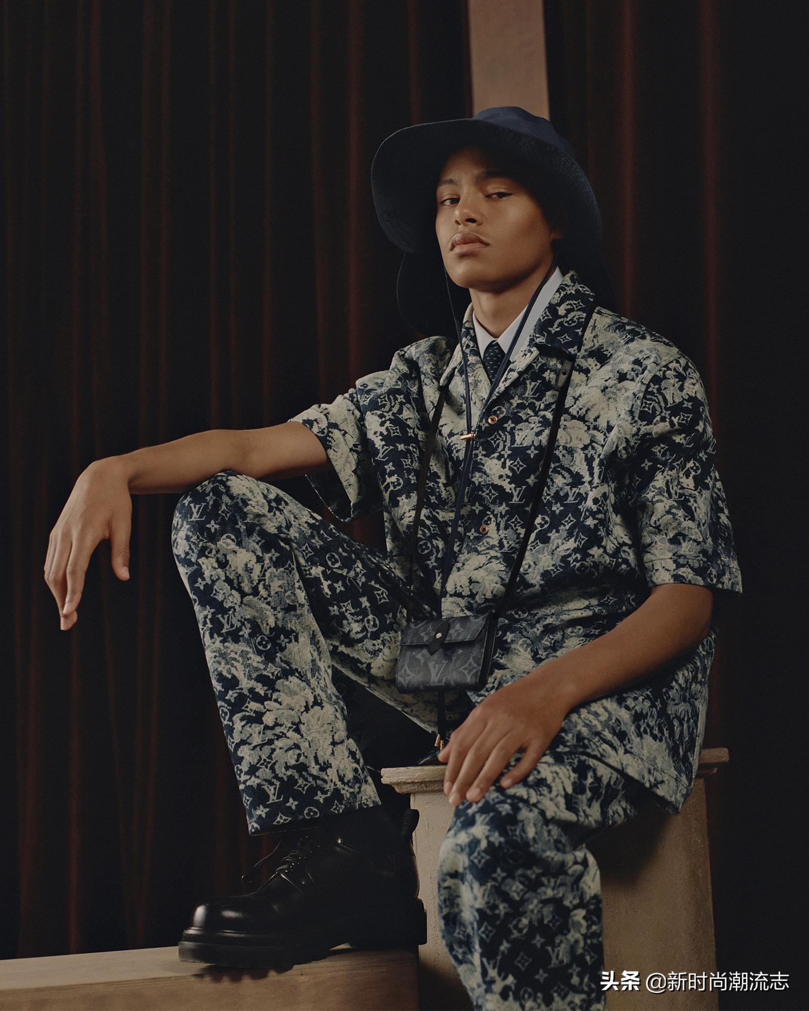 新男款lv包单肩斜挎包带按扣,lv2023早春男装包刺绣