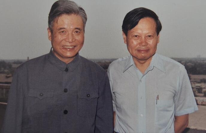 邓稼先被核辐射弥留之际,杨振宁邓稼先原子弹