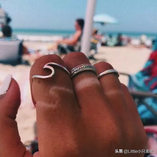 脚后跟起皮怎么护肤,手肘黑用去角质有用吗