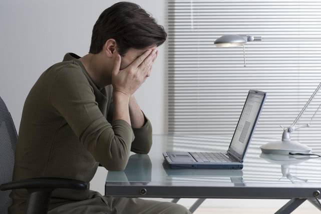 子女发现父母一方出轨怎么办,子女发现父母出轨怎么办