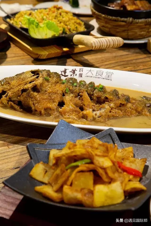 建业樱桃沟足球小镇,郑州樱桃沟建业足球小镇要门票吗