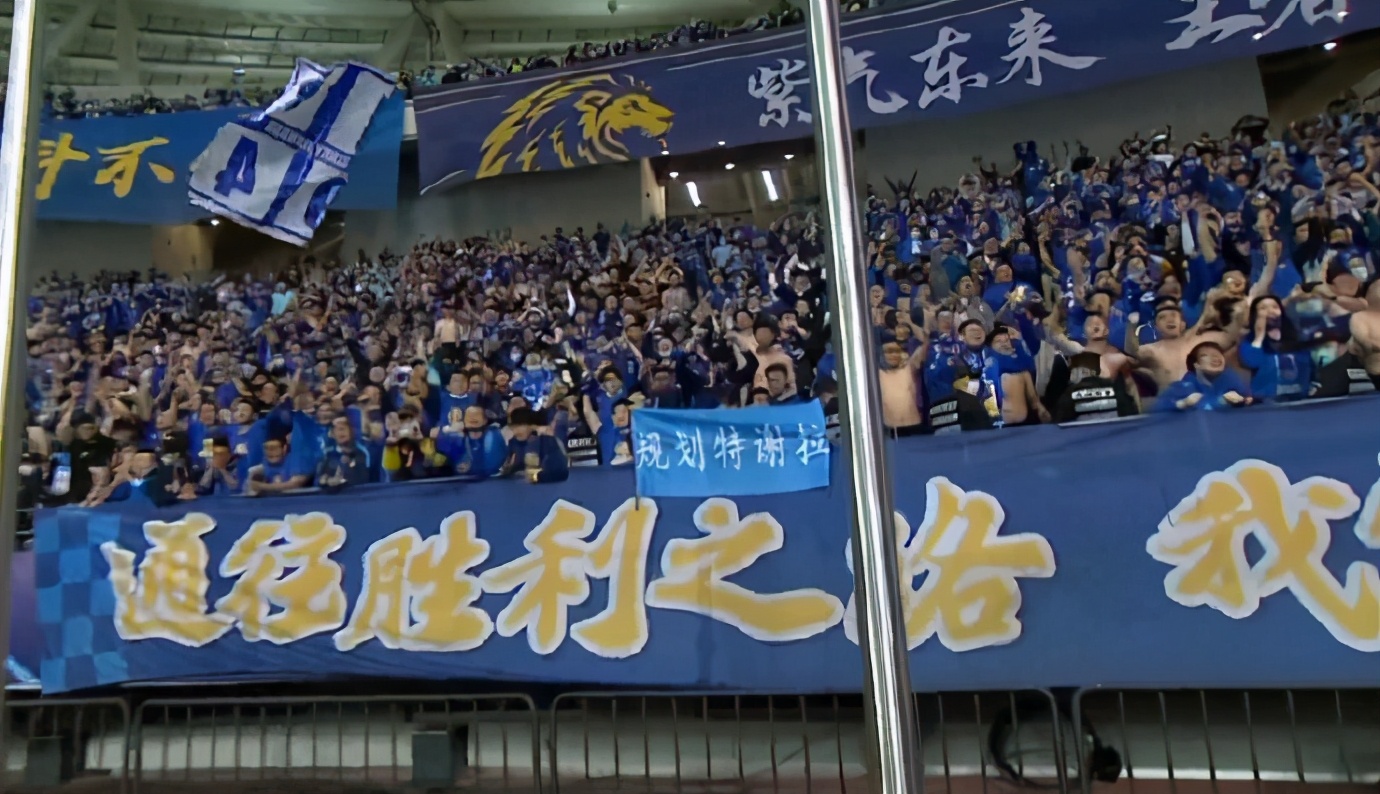 一人打爆利物浦,一人打爆整支国家队