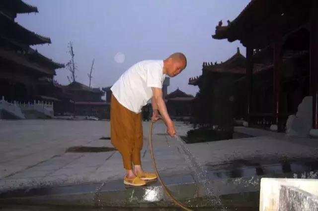 农禅并重完整版,农禅并重的寺院