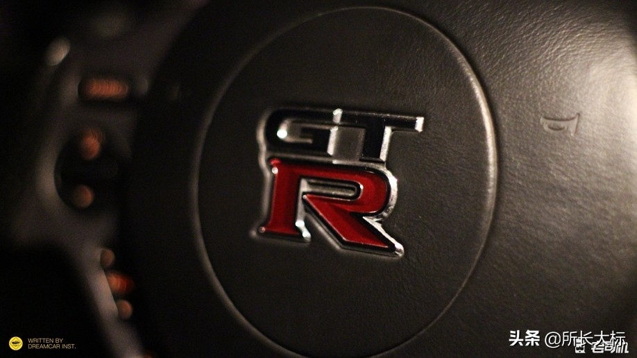 唯快是图，无数男孩梦想中的“战神”GTR轻体验