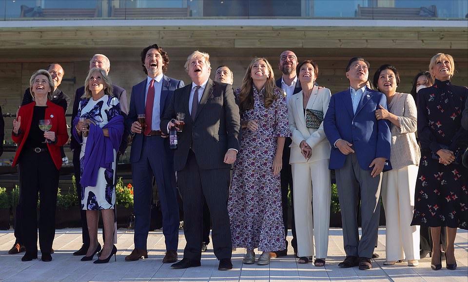 娉曞浗鎬荤粺澶汉甯冧附鍚夌壒绌挎惌,娉曞浗澶汉甯冧附鍚夌壒绌挎惌澶ц。