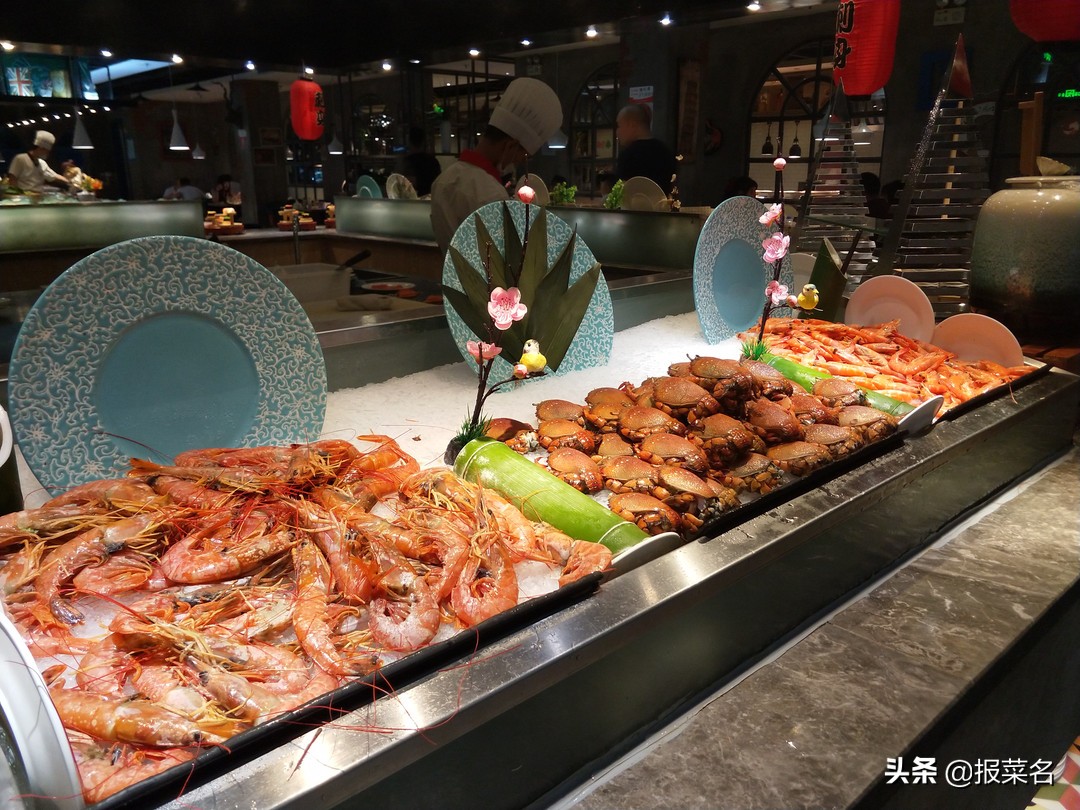 螃蟹虾扇贝,海鲜自助螃蟹和大扇贝