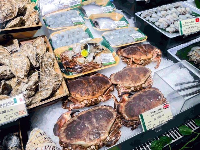 过年去超市囤货,过年没来得及买年货