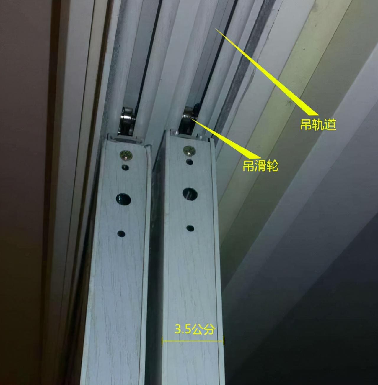 花三千多买块表值得吗,推拉门极简地轨跟常规地轨哪个好