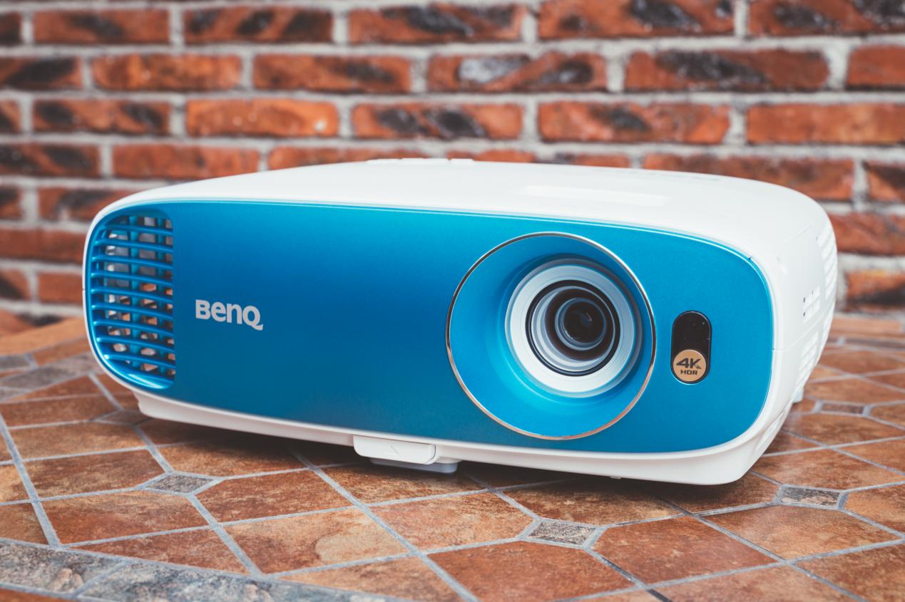 明基tk800m与爱普生chtw7000对比,明基benqtk800m4k投影仪3d影院