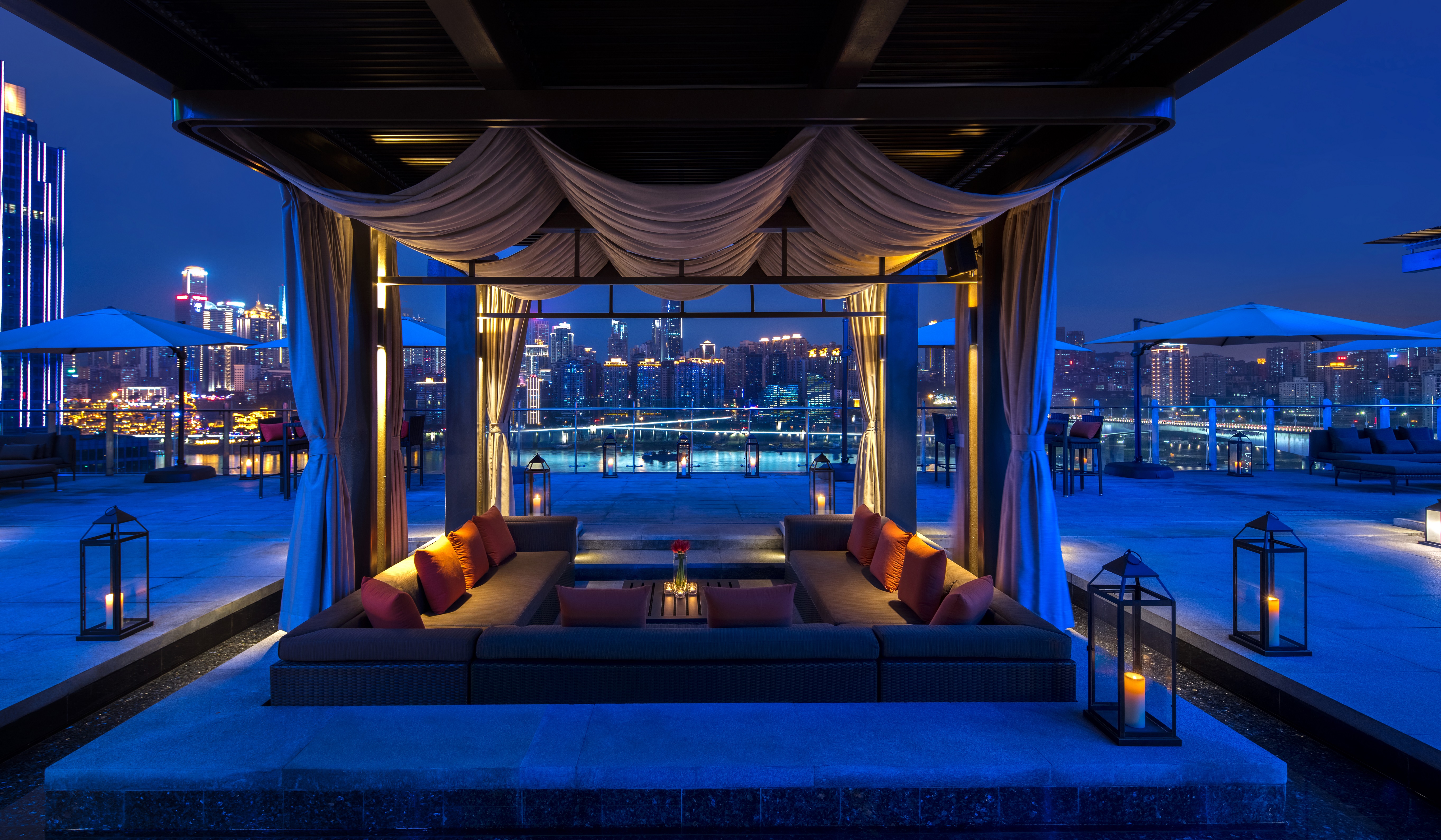 夜上浓妆完整版,重庆丽晶酒店酒吧