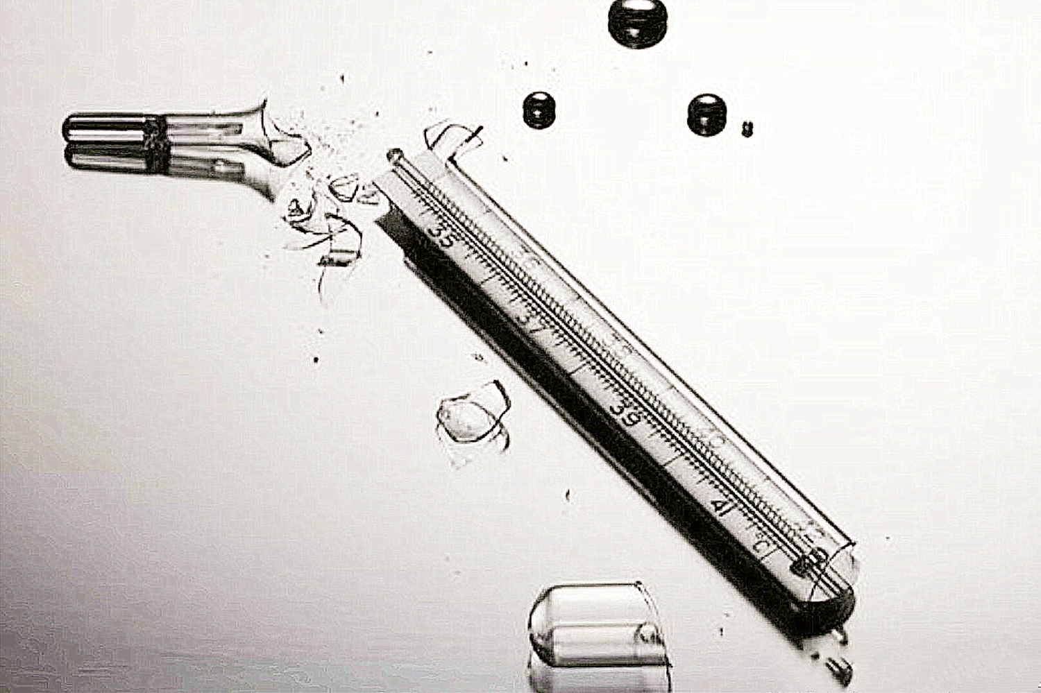 小儿误食温度计水银中毒症状,水银温度计破了小孩中毒的表现