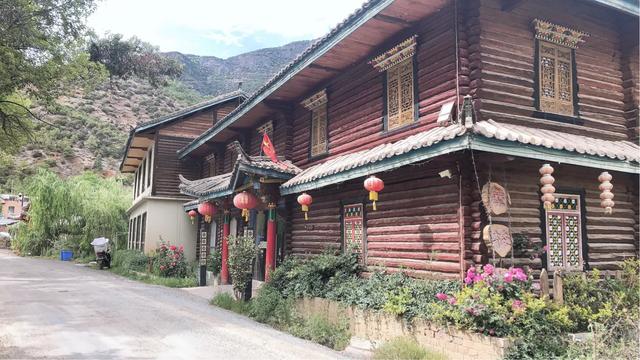 到云南10天9晚游吃住行费用全含,云南旅游900元玩五天
