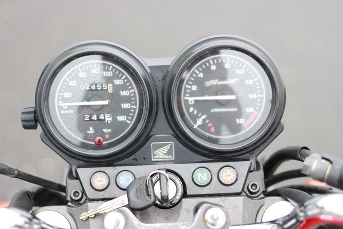 绝版250cc四缸摩托车!HORNET250/BALIUSII