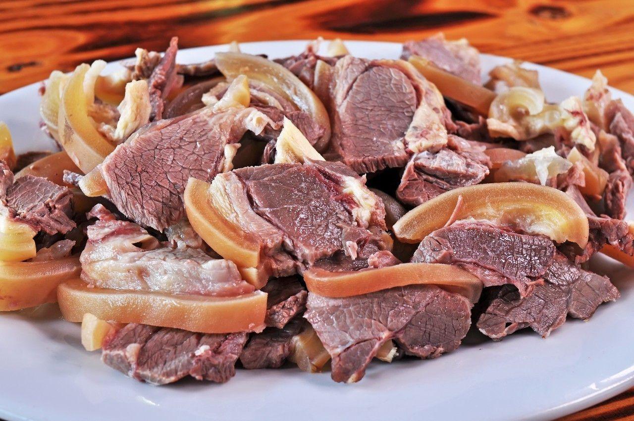 许昌吴庄驴肉：八九个小时卤出一锅好肉，入口回味无穷