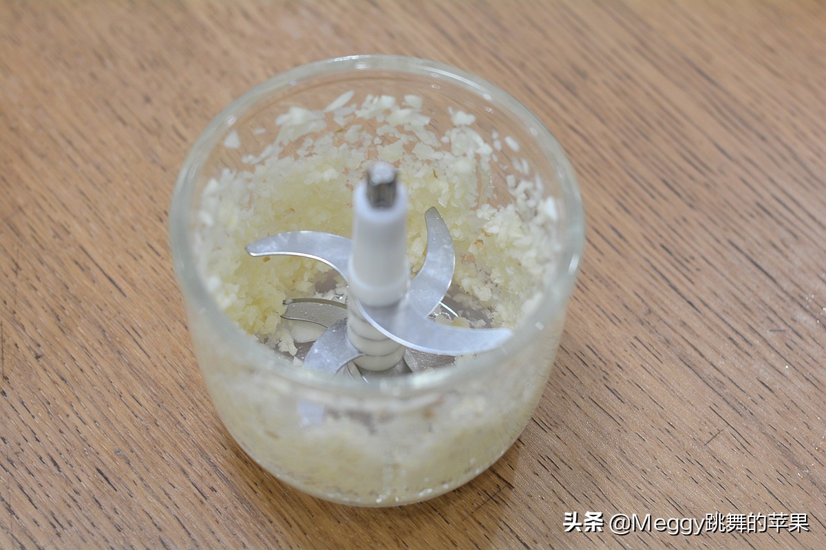 母女俩午餐简单又好吃,一家三口精致午餐