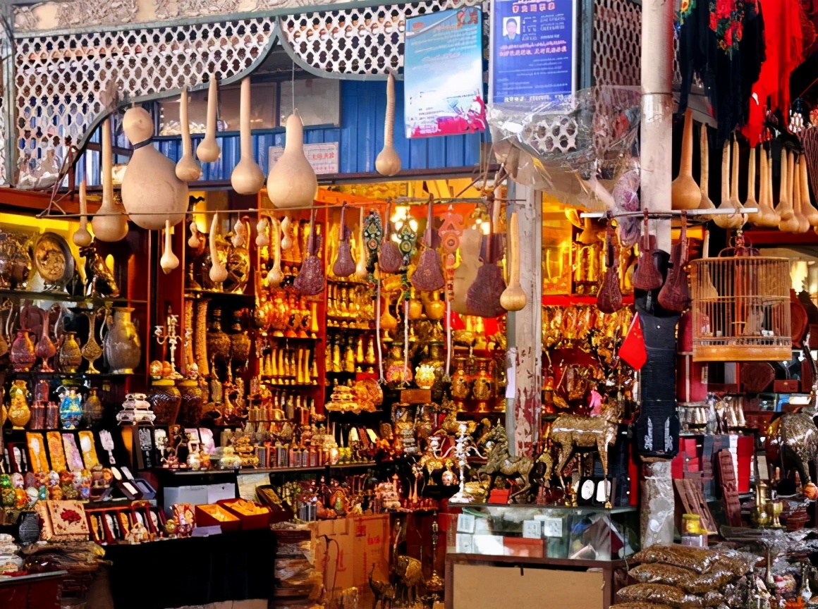 张曜的幕僚萧雄：纵横二万里，豪情满天山