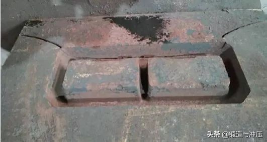 H13热作模具钢开裂失效问题分析