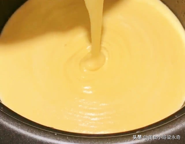 教你怎么做蓬松宣软的电饭锅蛋糕,最简单的电饭锅蛋糕家常做法