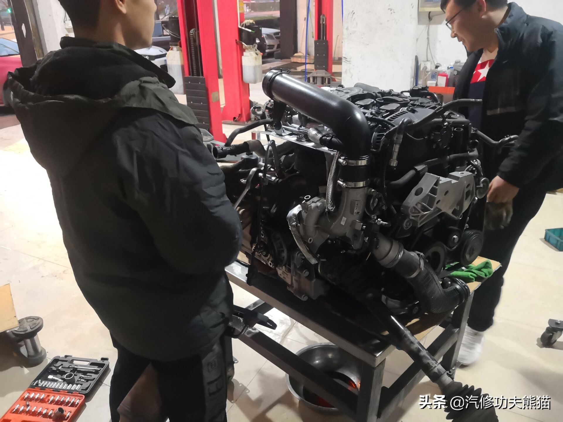 斯柯达烧机油是免拆治理还是大修,斯柯达昊锐烧机油大修