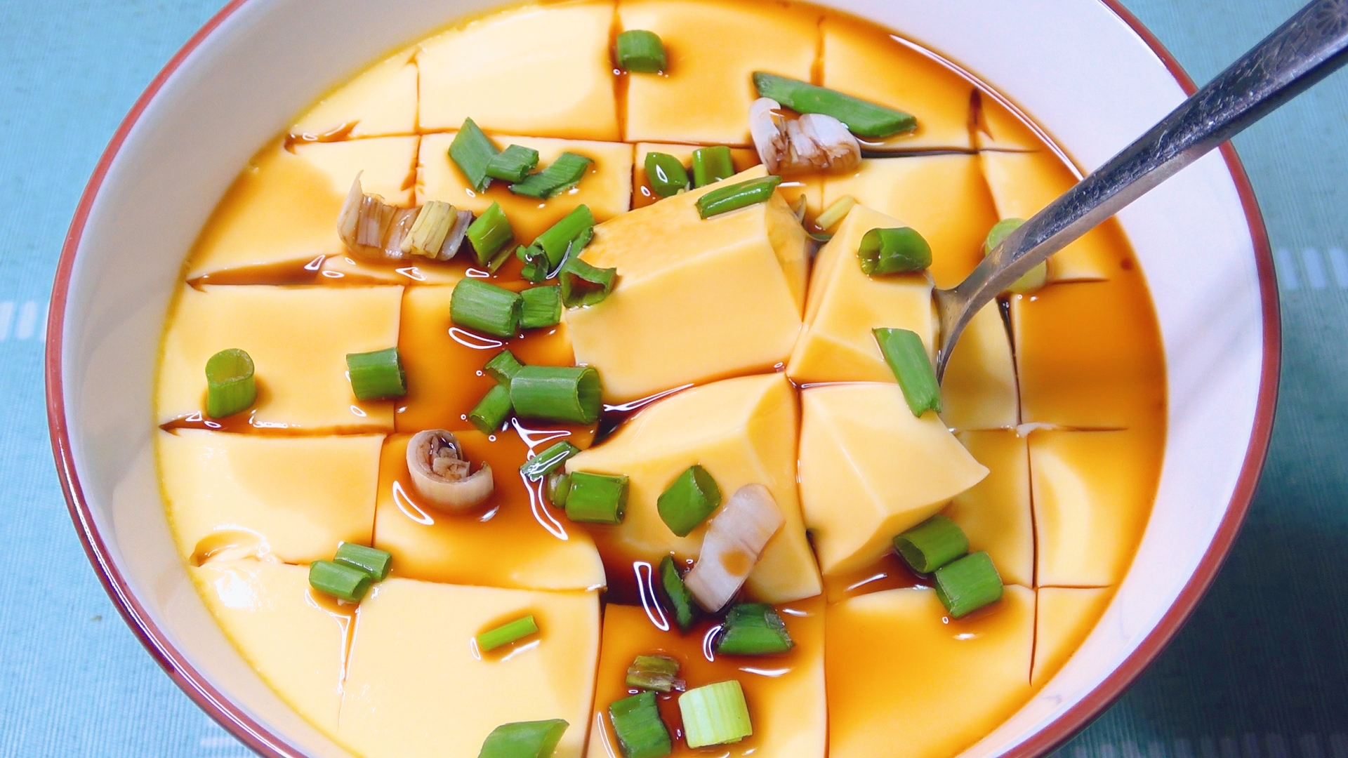 蒸鸡蛋不放水怎么做好吃,蒸鸡蛋又滑又嫩