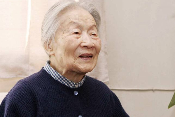 杨绛张爱玲谁才华高,杨绛先生说人丑