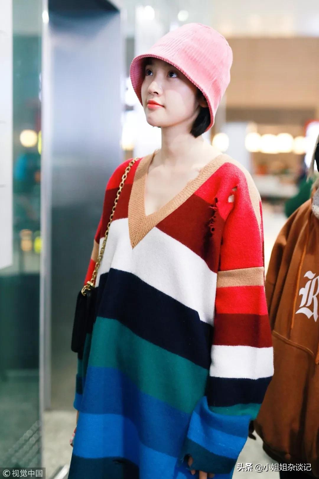 v领毛衣慵懒风显白显瘦,显瘦又百搭全靠这件v领毛衣