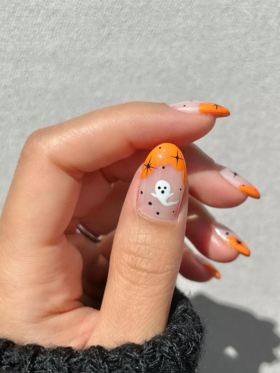 彩绘美甲需要有美术基础吗,彩绘较多的美甲